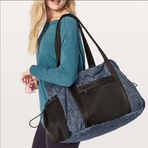 Lululemon Everywhere Duffle 27L - Mineralize Multi